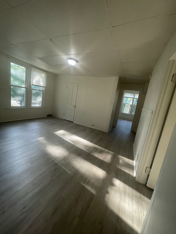 600 18th St - Photo 2 of 10