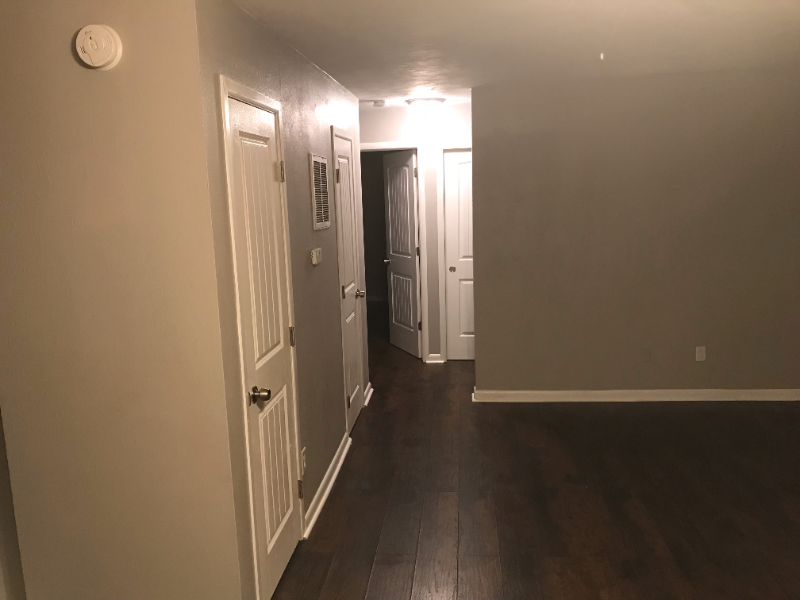 4096 Independence Ct - Photo 3 of 13