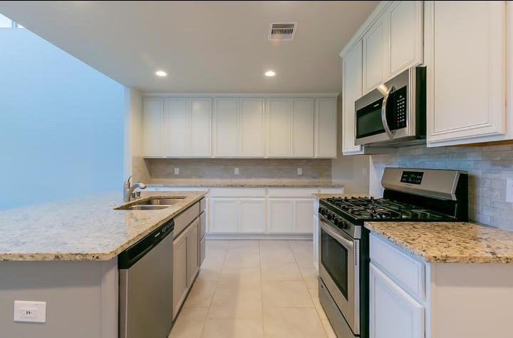 9010 Downing St - Photo 2 of 12