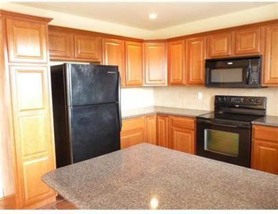 821 Baker Street Northwest - Photo 3 of 14