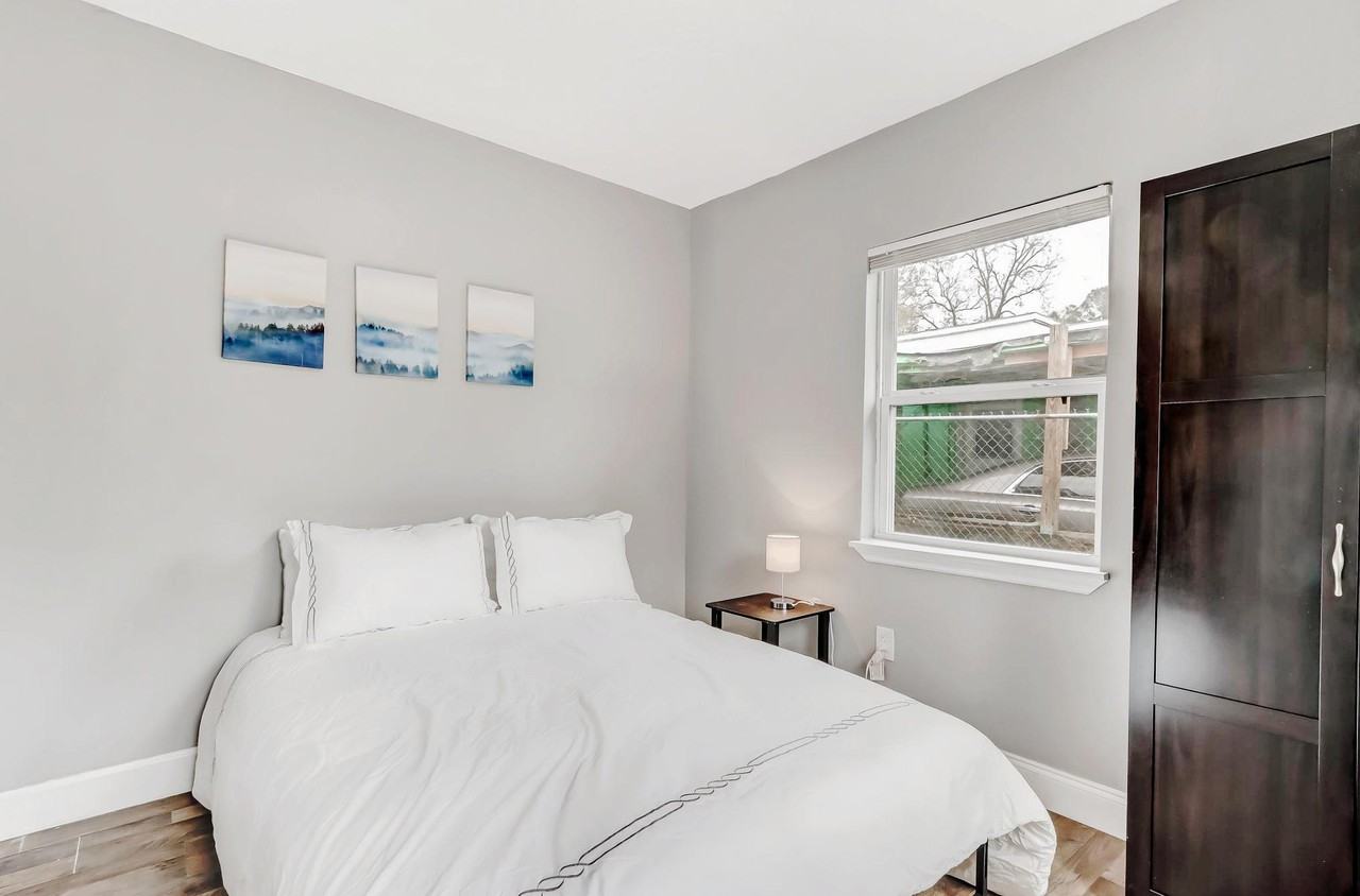 Dignan St - Photo 5 of 7