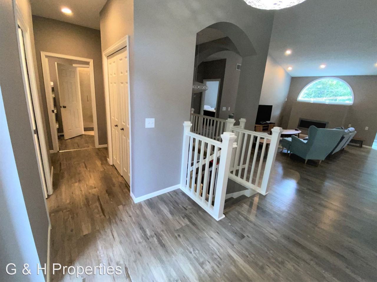 1128 Shumway Ct - Photo 2 of 21