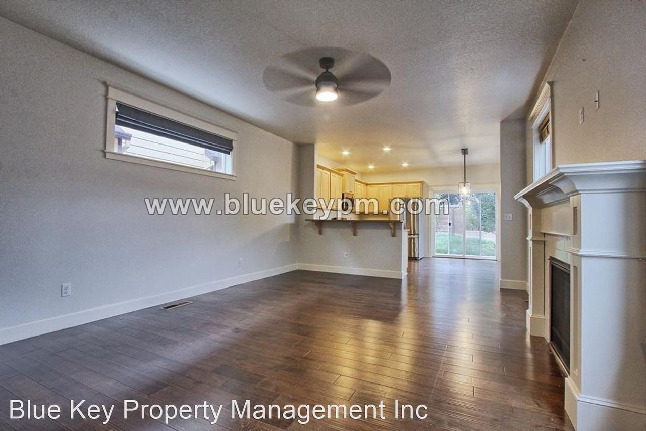 8814 N Curtis Ave - Photo 3 of 13