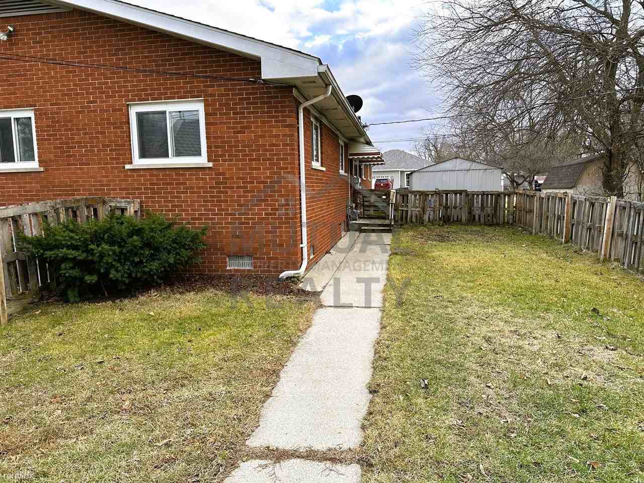 19050 Schultz St - Photo 3 of 11