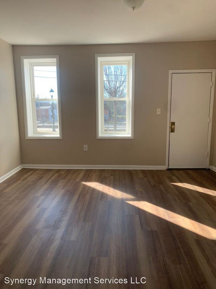 E. Franklin Street - Photo 3 of 15