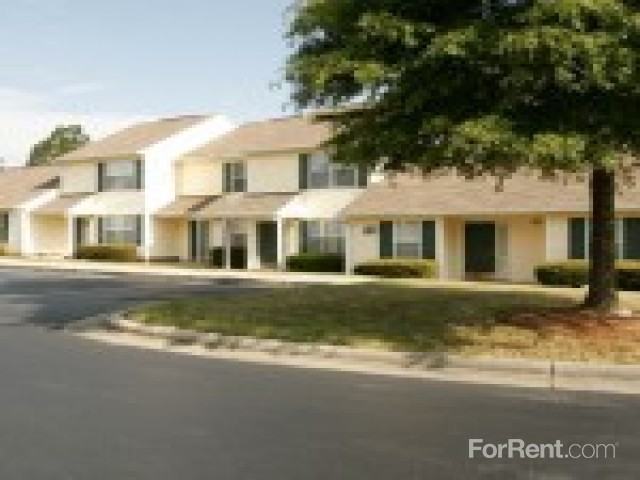 Graham Village Apartments - Photo 3 of 27