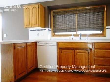 8218 S 68th Ct - Photo 2 of 5