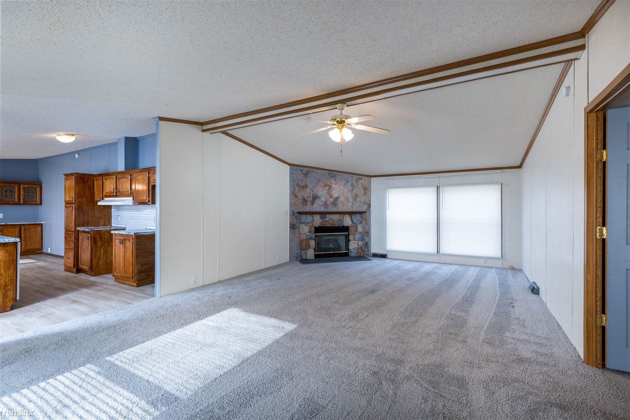 330 Lindseyville Loop - Photo 2 of 16