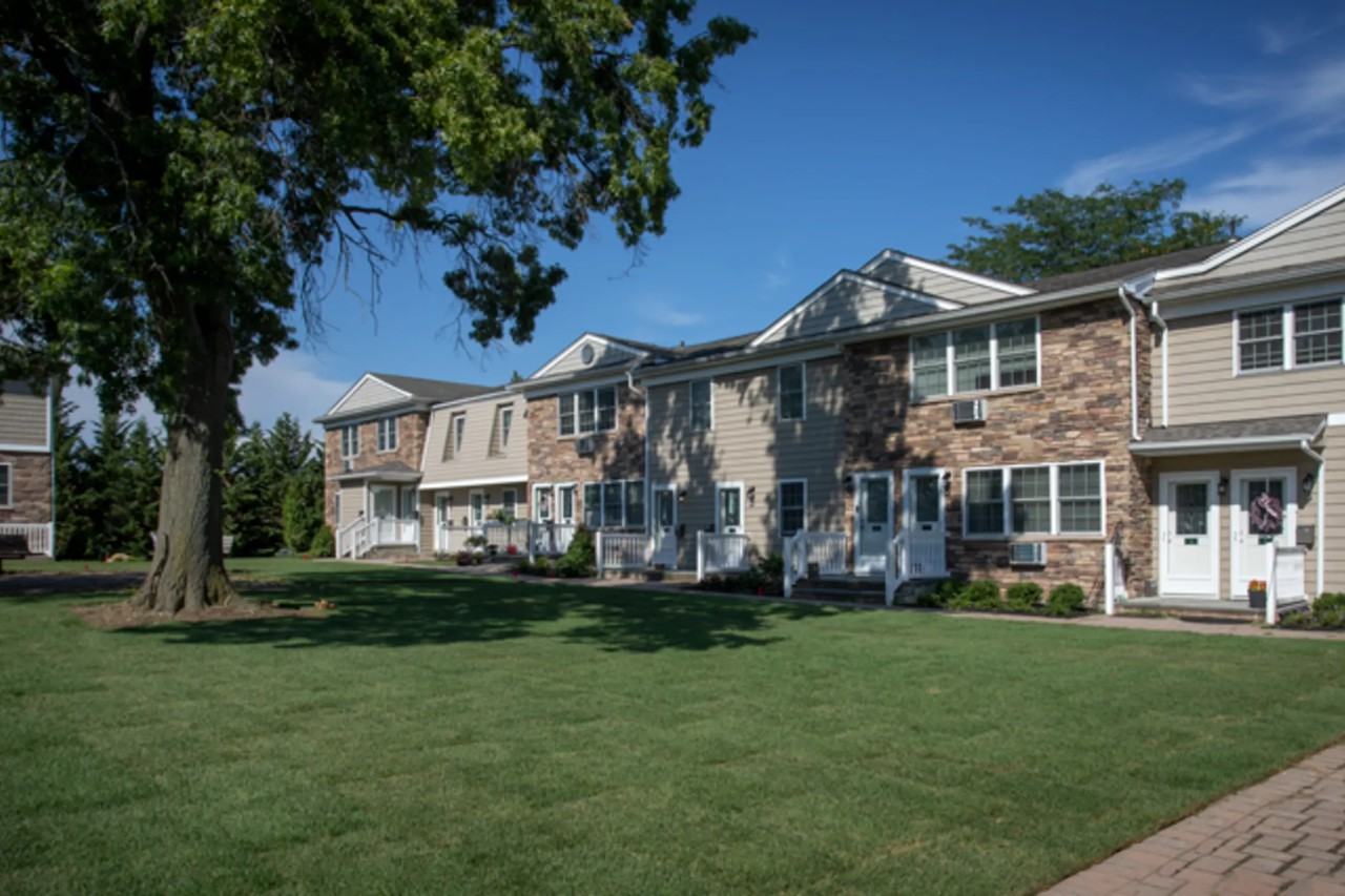 Apartments for Rent In Commack, NY Find 25 Condos & Other Rentals