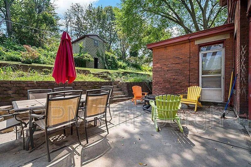 26 Carrick Ave #1 - Photo 3 of 10