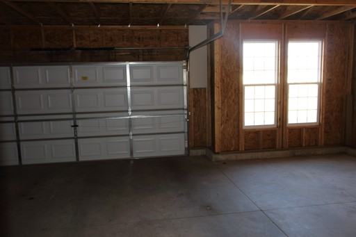 15623 Stonecrest Rd - Photo 3 of 21