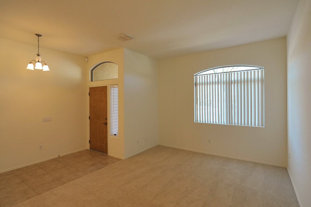 8160 N Fallen Petal Dr - Photo 3 of 24