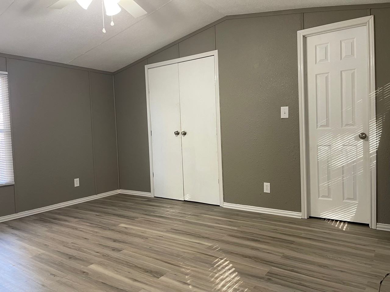 122 Summit Ridge Dr - Photo 3 of 25