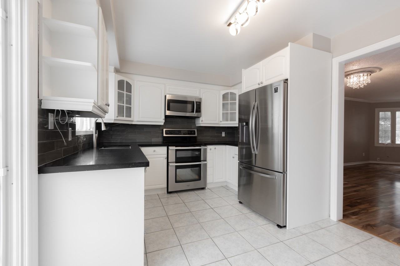 9 Kirk Dr #1 - Photo 2 of 28