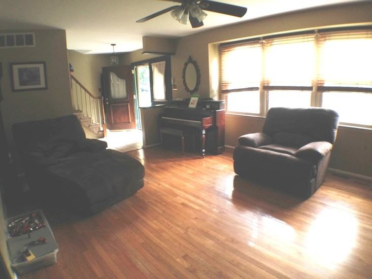 15 Lee Ann Dr - Photo 3 of 26