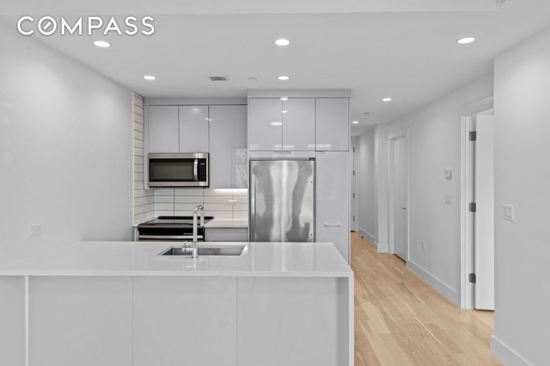 195 Clarkson Ave #6D - Photo 3 of 13