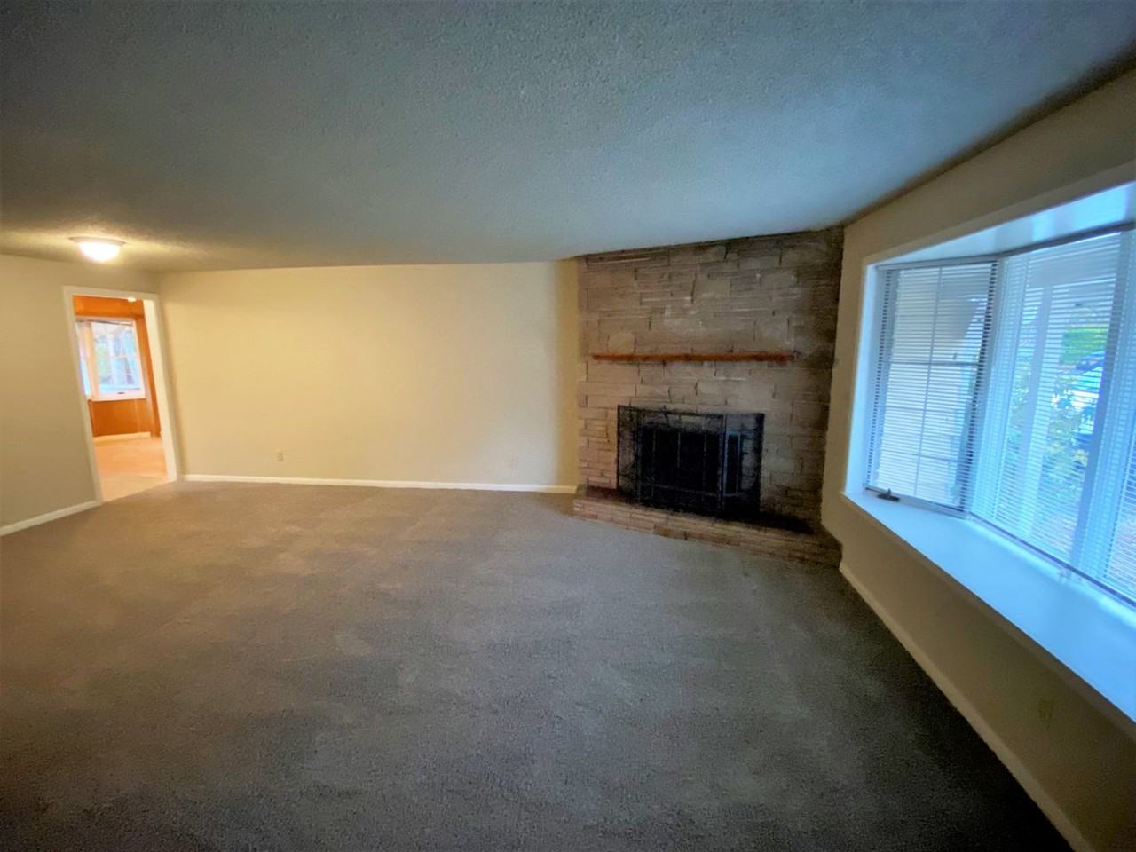 6509 80th St Sw - Photo 3 of 20