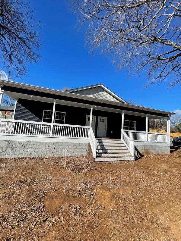 402 Ingleside Ave - Photo 2 of 20