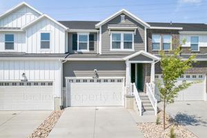 featured image of 16426 S Bull Spring Ln
