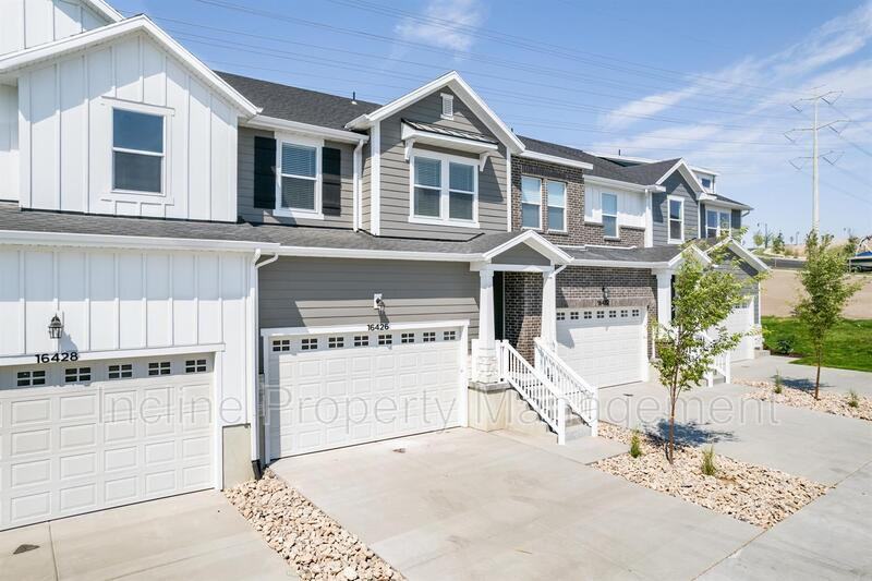 16426 S Bull Spring Ln - Photo 2 of 18