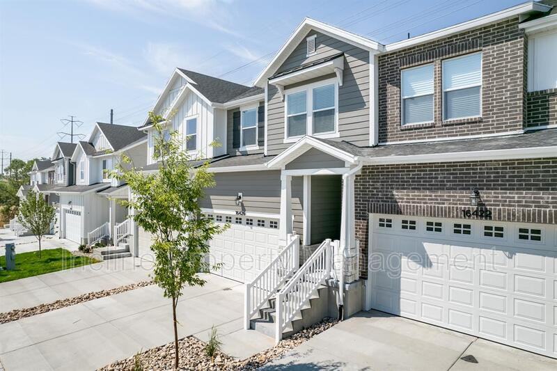 16426 S Bull Spring Ln - Photo 3 of 18