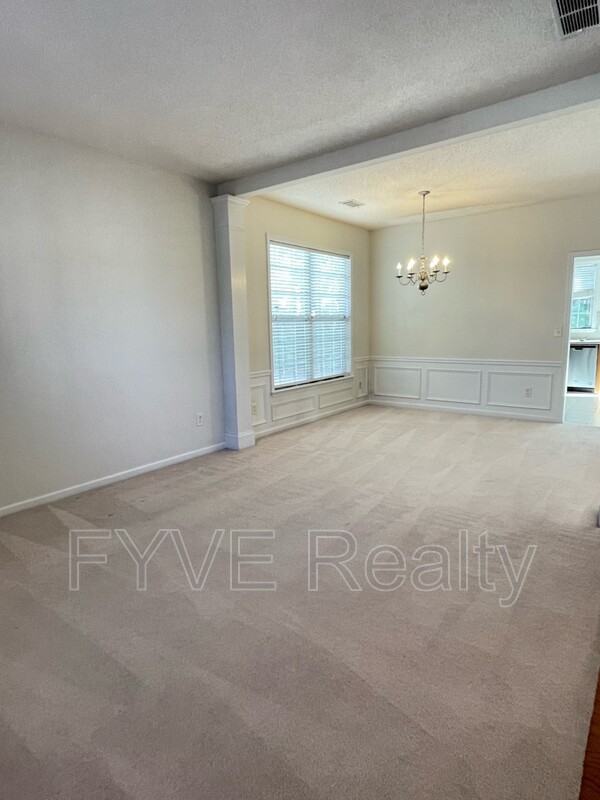 808 Plaintain Dr - Photo 3 of 26