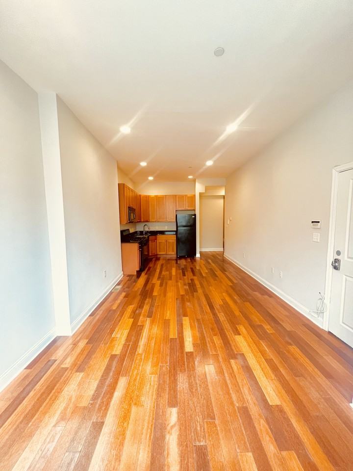 The Residences at 931 Apartments 931 N 19th St, Philadelphia, PA