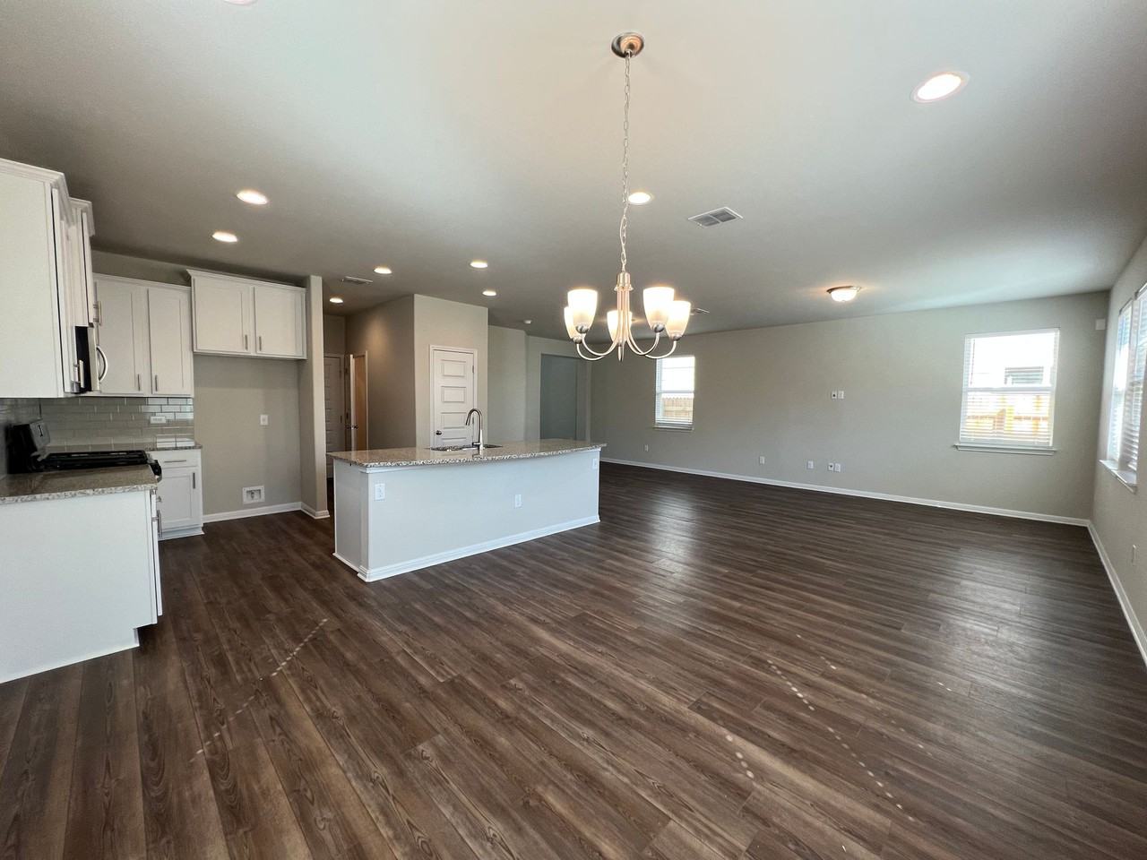 10801 Blacket Dr #0 - Photo 5 of 31