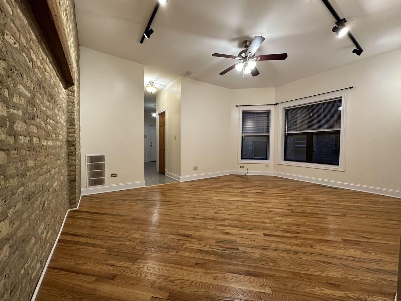 934 West Windsor Avenue #1R