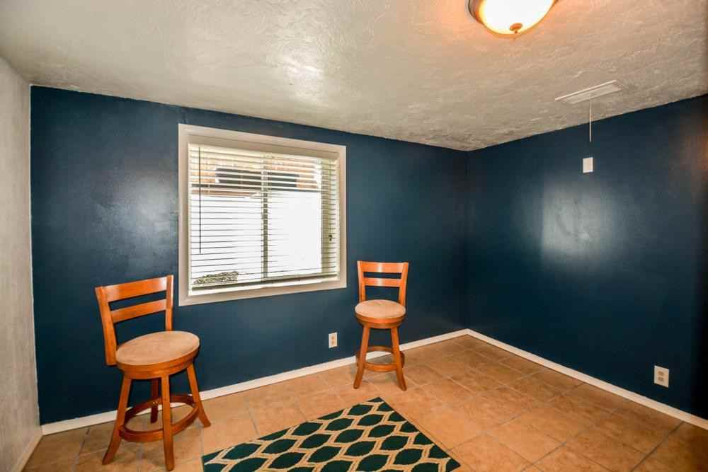 745 12th St - Photo 5 of 21