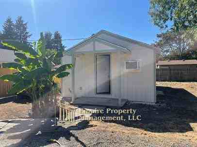 1180 Horn Ln - Photo 2 of 11