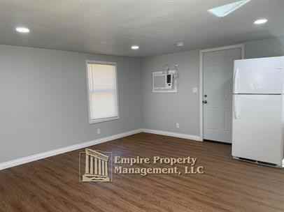 1180 Horn Ln - Photo 3 of 11