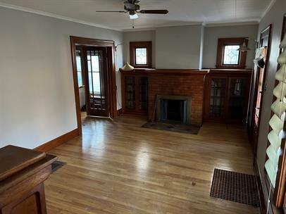 533 Whittier Ave - Photo 2 of 11