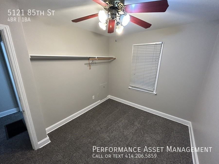 5121 85th St - Photo 2 of 11