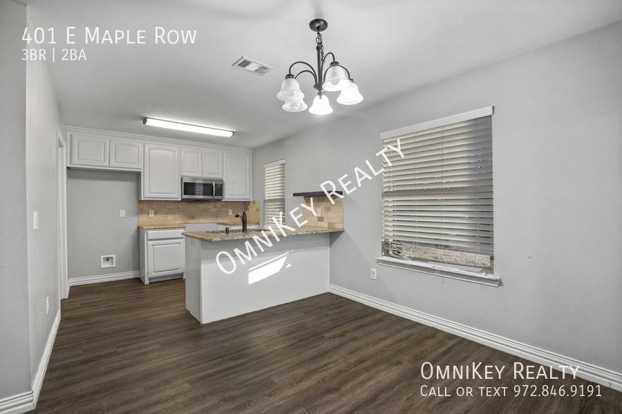 401 Maple Row - Photo 3 of 15