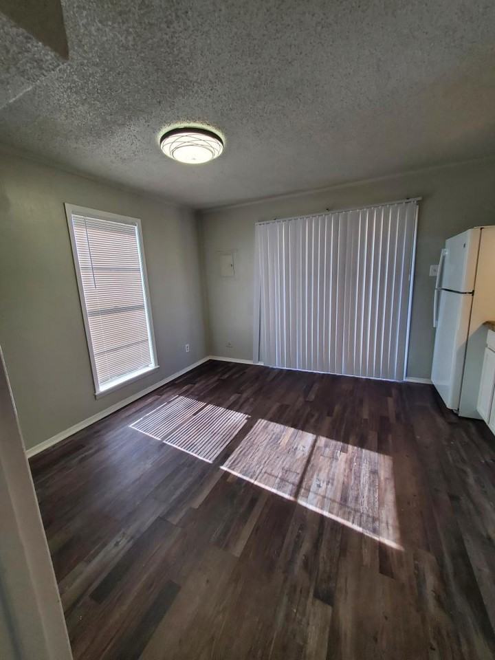 400 Bill Bradford RoadApt 4 #4 - Photo 6 of 16