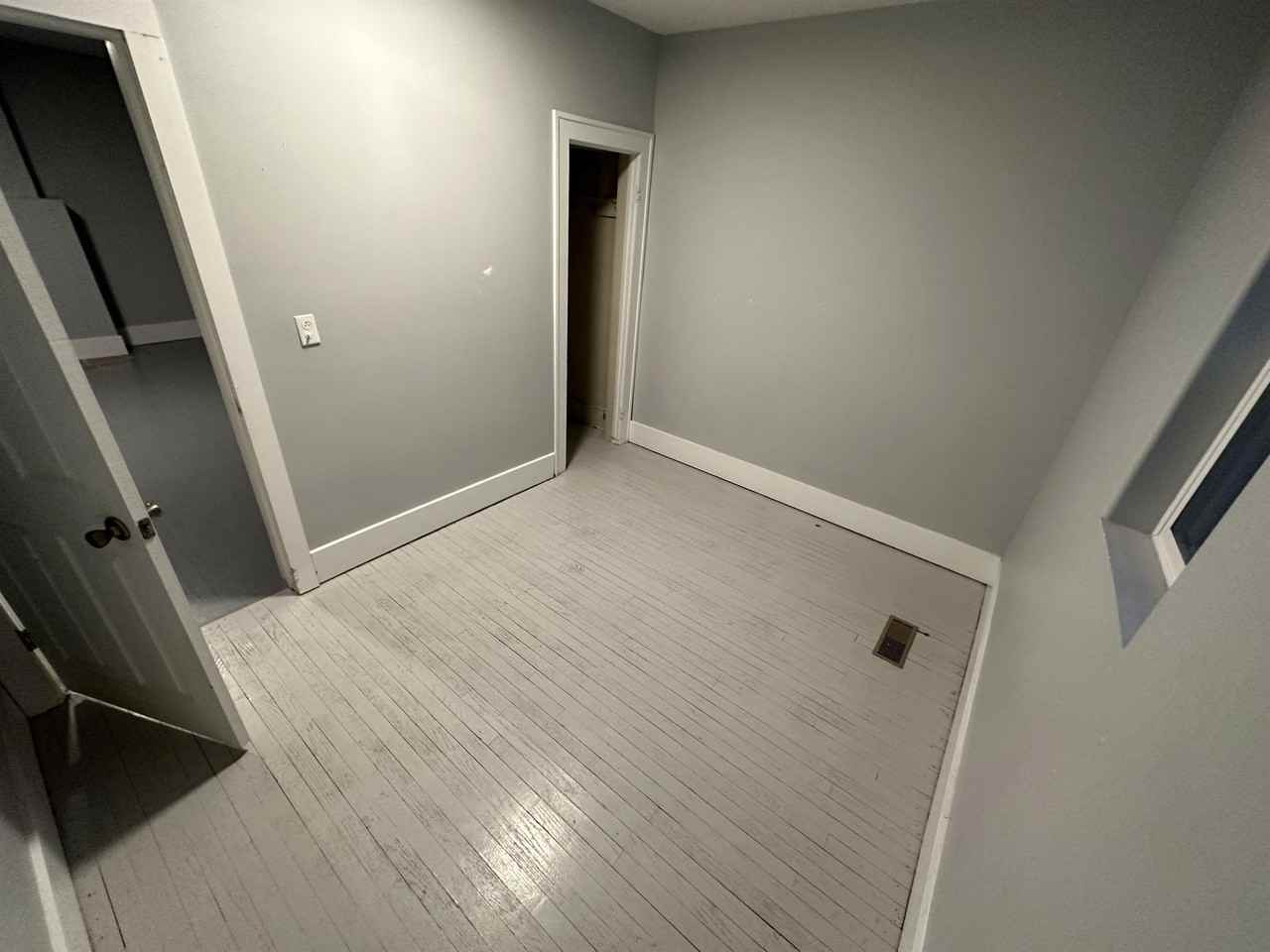 1544 3rd St #1 - Photo 3 of 8