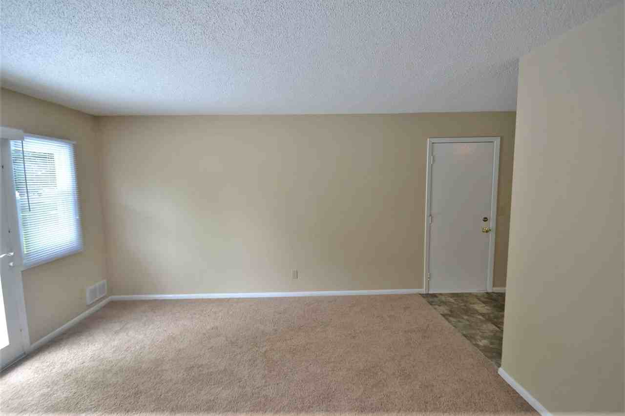 8373 157th St W - Photo 2 of 18