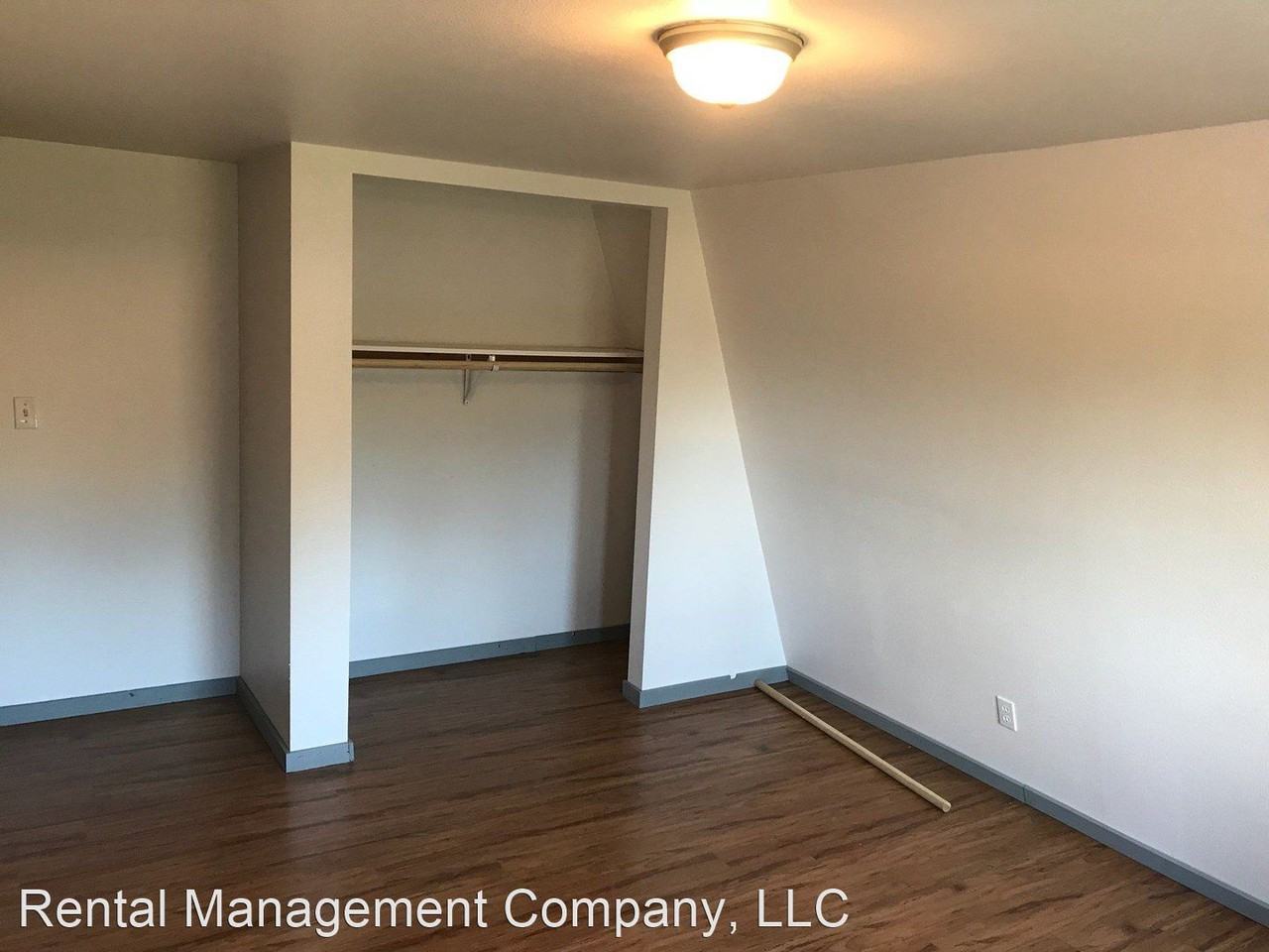 19720 Sill Rd - Photo 2 of 17