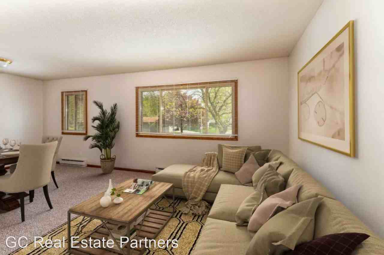 6th Avenue SE - Photo 2 of 4