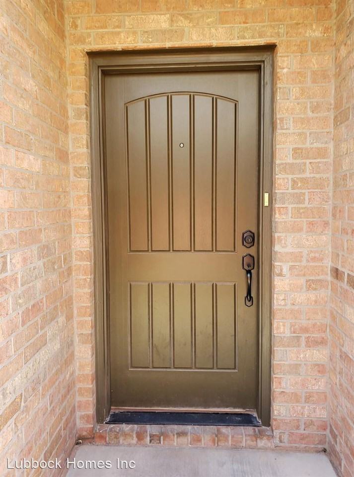 4422 105th Street - Photo 2 of 24