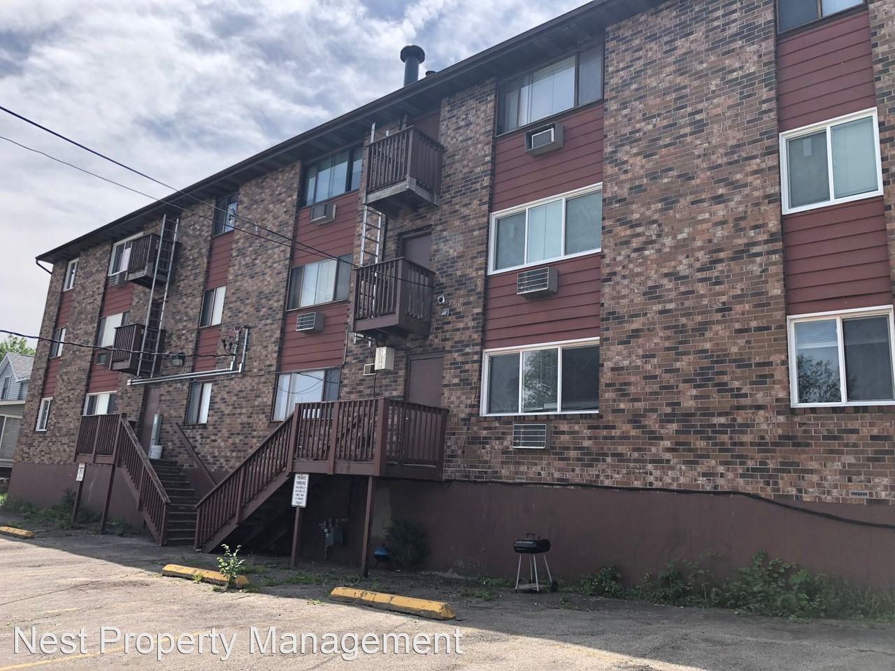 640 16th Ave SW - Photo 3 of 6