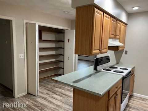 206 Manchester Dr - Photo 3 of 8