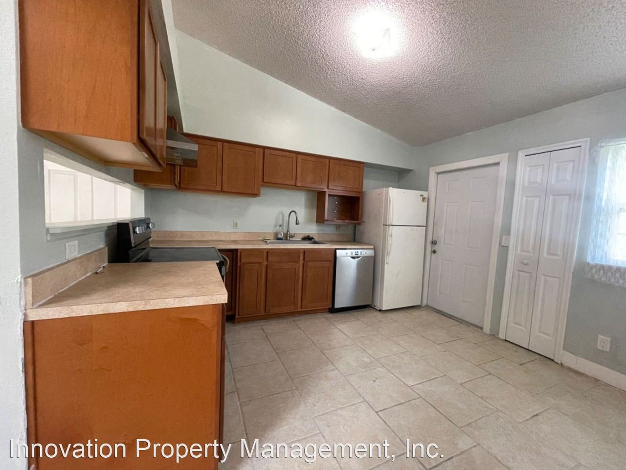 827 Albi Ct - Photo 2 of 26