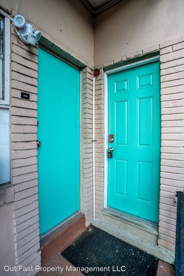 533 1/2 2nd Street North - Photo 3 of 16