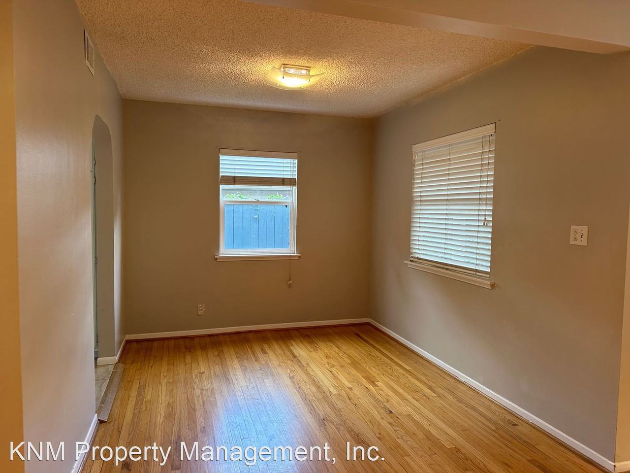 2412 Nearcliff St - Photo 3 of 11