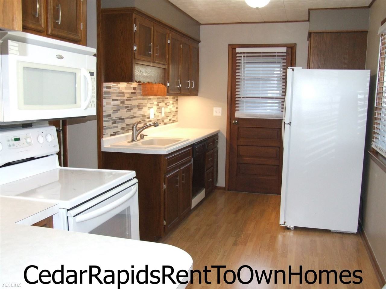 225 Outlook Dr Sw - Photo 3 of 33