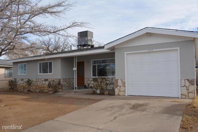 324 General Arnold St Ne - Photo 2 of 20