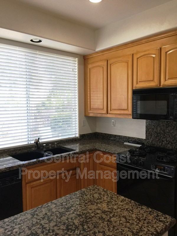 19227 Sunridge Pl - Photo 5 of 25