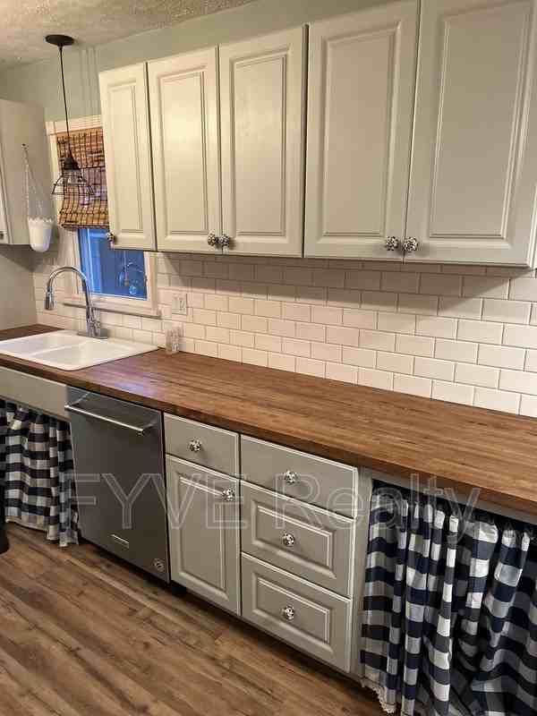 33469 Willowick Dr - Photo 3 of 16